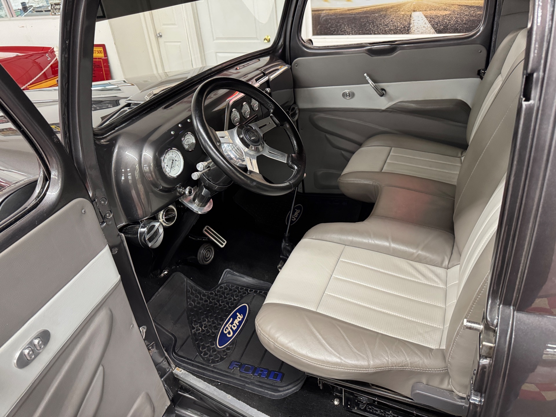 1952 FORD F 100 14
