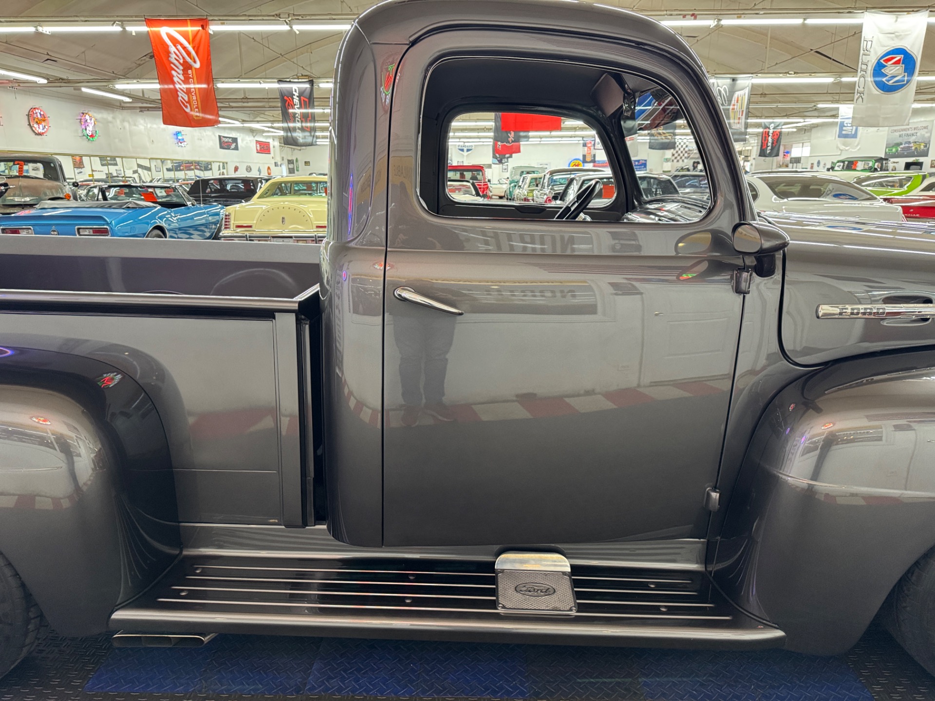 1952 FORD F 100 32