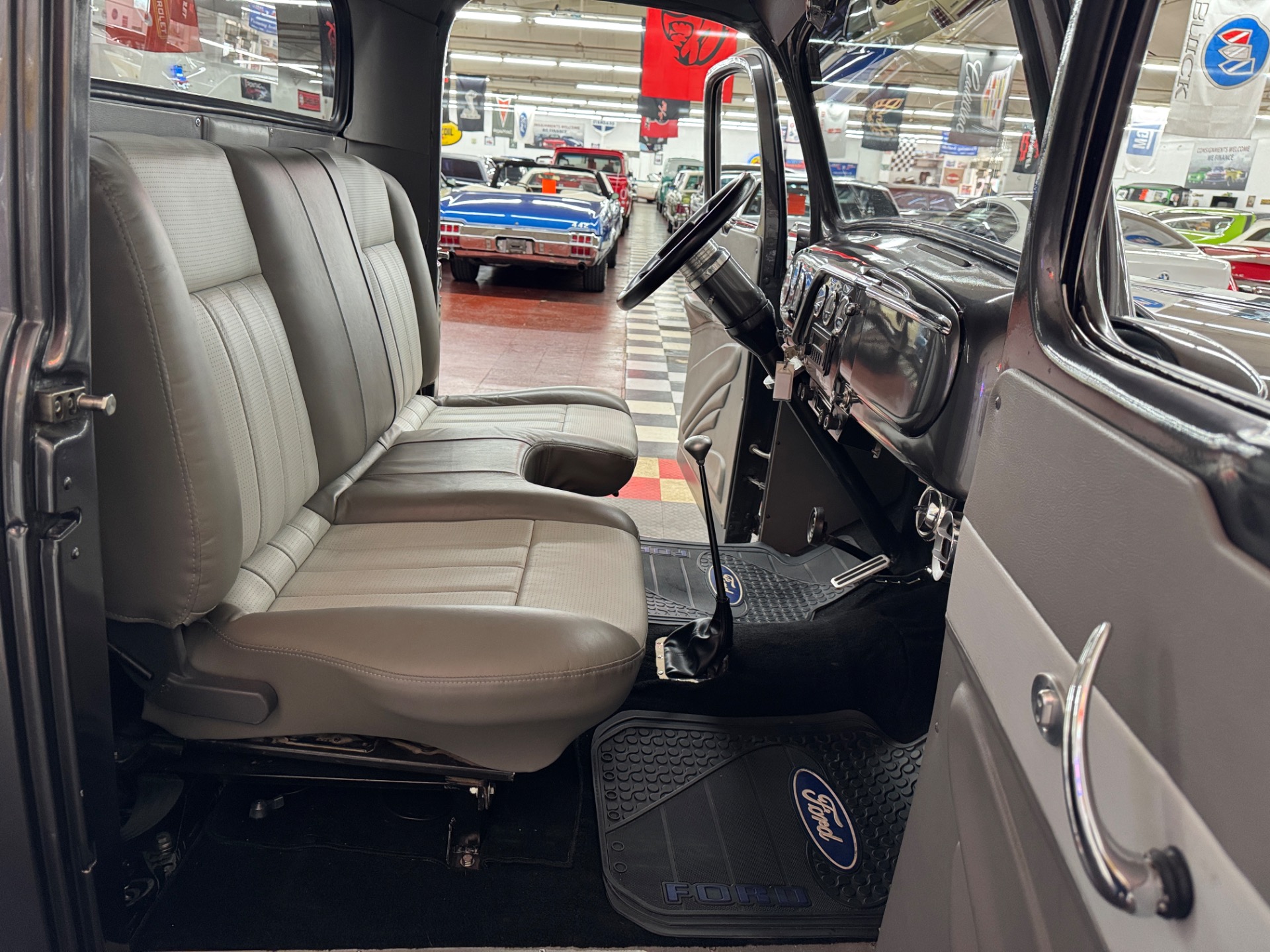 1952 FORD F 100 49