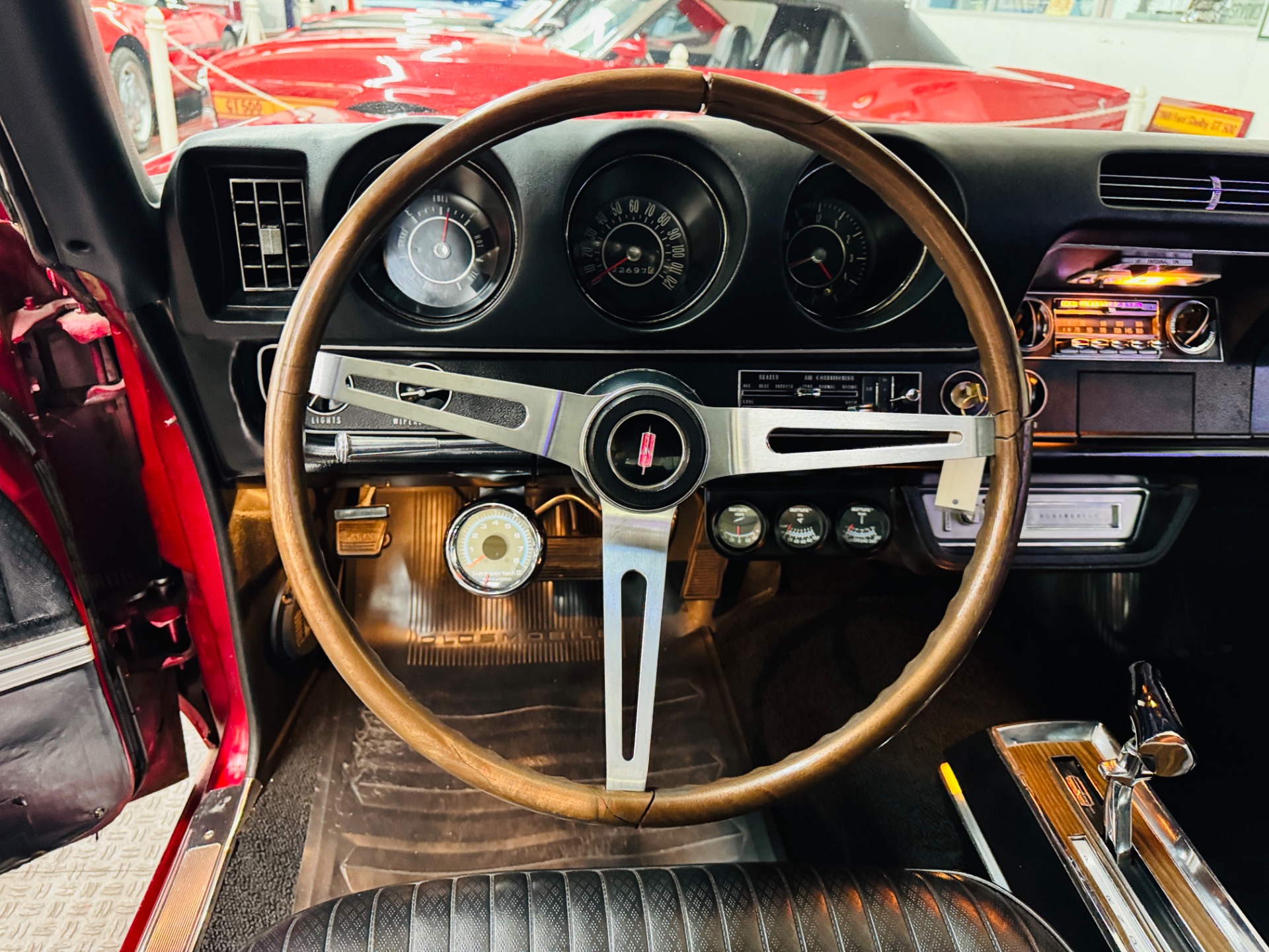 1968 Oldsmobile Cutlass 33