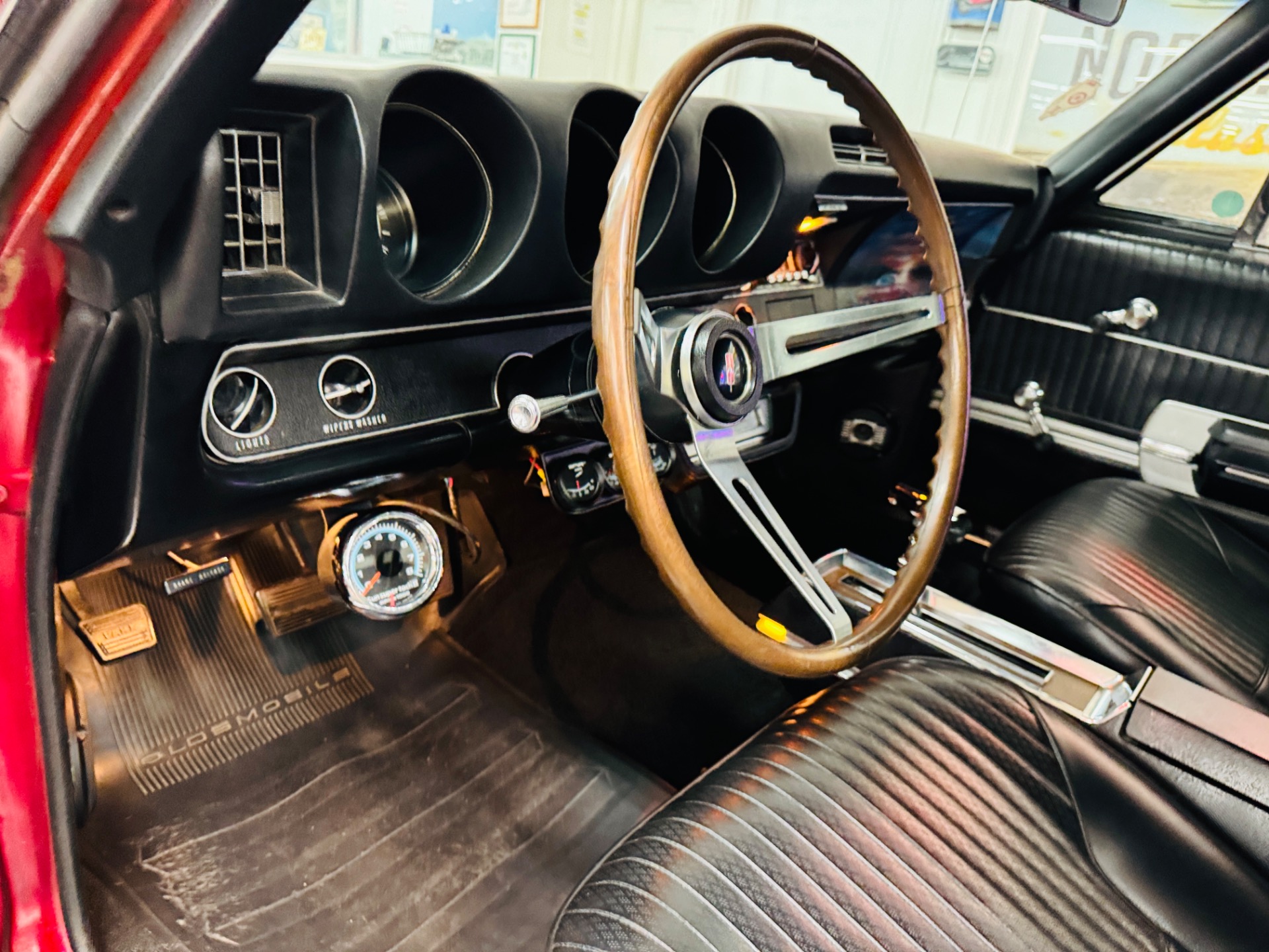 1968 Oldsmobile Cutlass 35