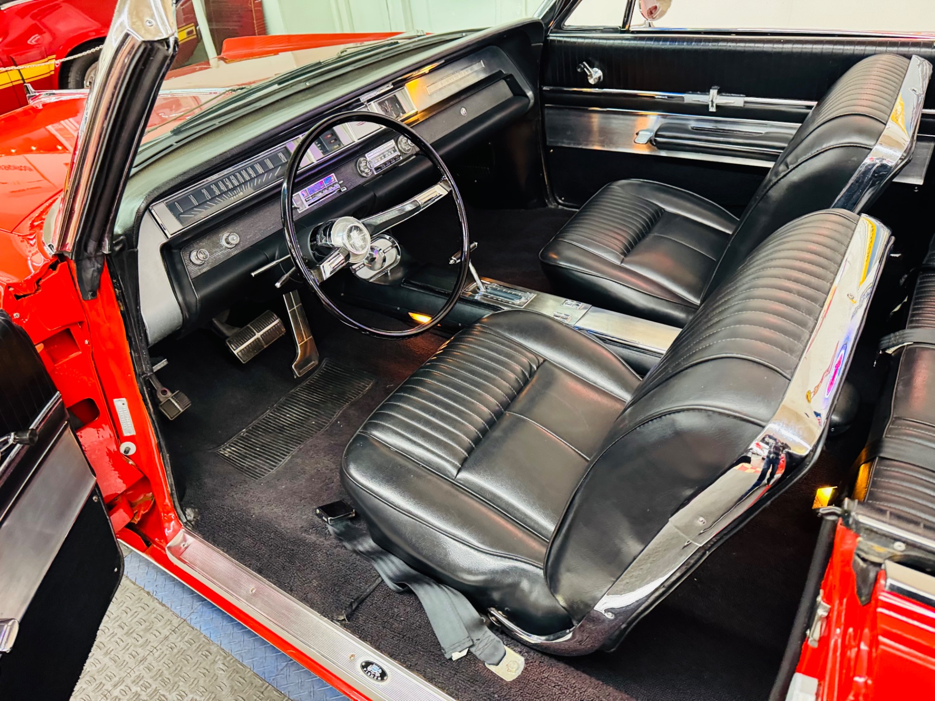 1963 Oldsmobile Starfire 14