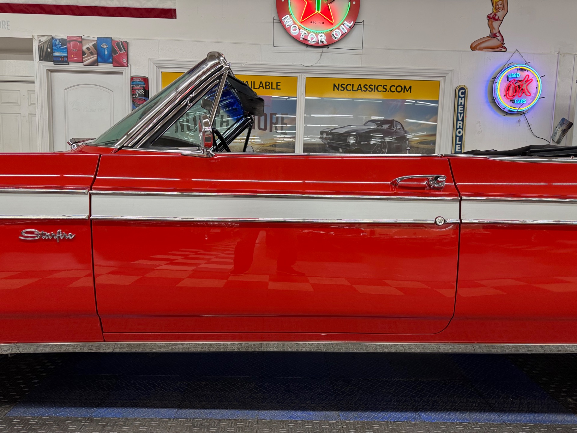 1963 Oldsmobile Starfire 22