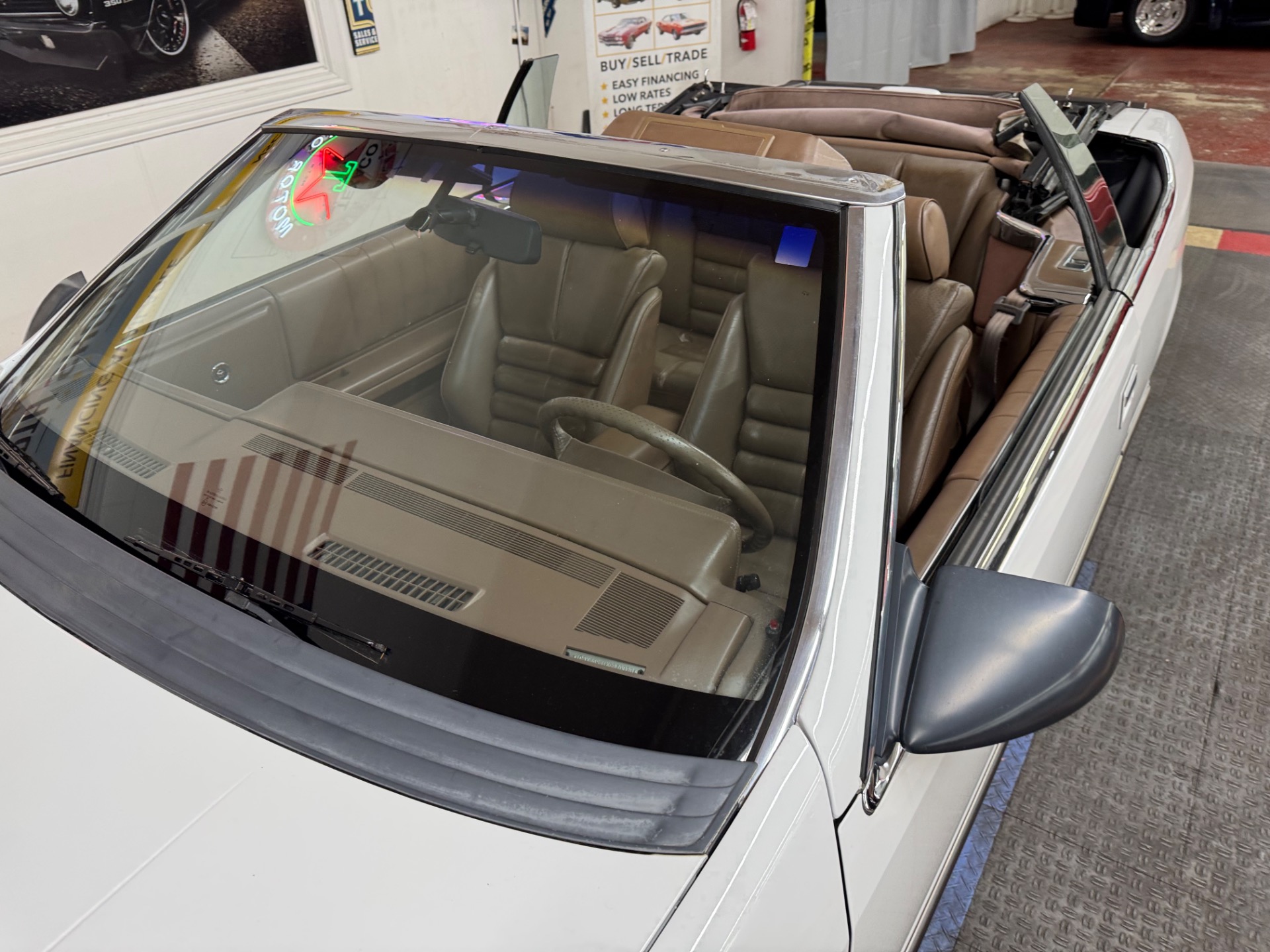 1989 Chrysler Le Baron 13