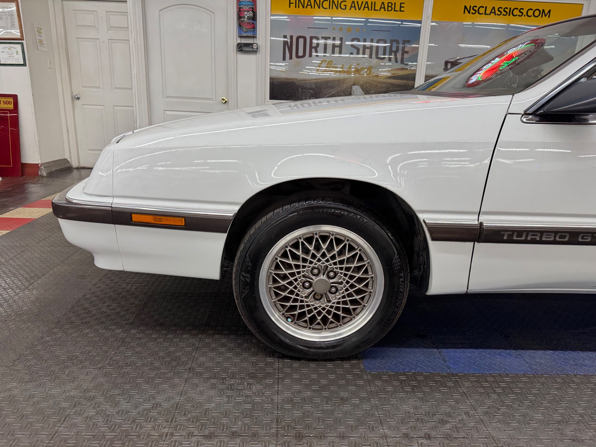 1989 Chrysler Le Baron 20