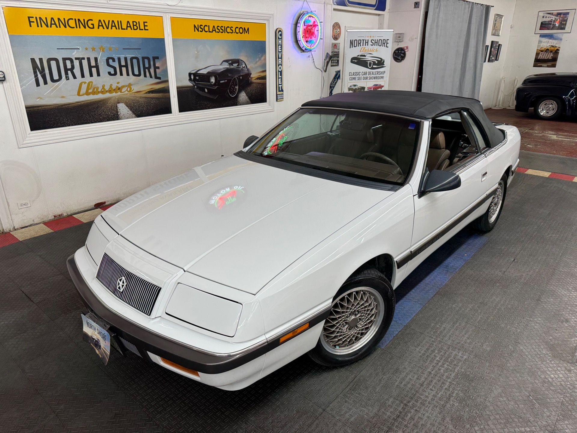 1989 Chrysler Le Baron 2