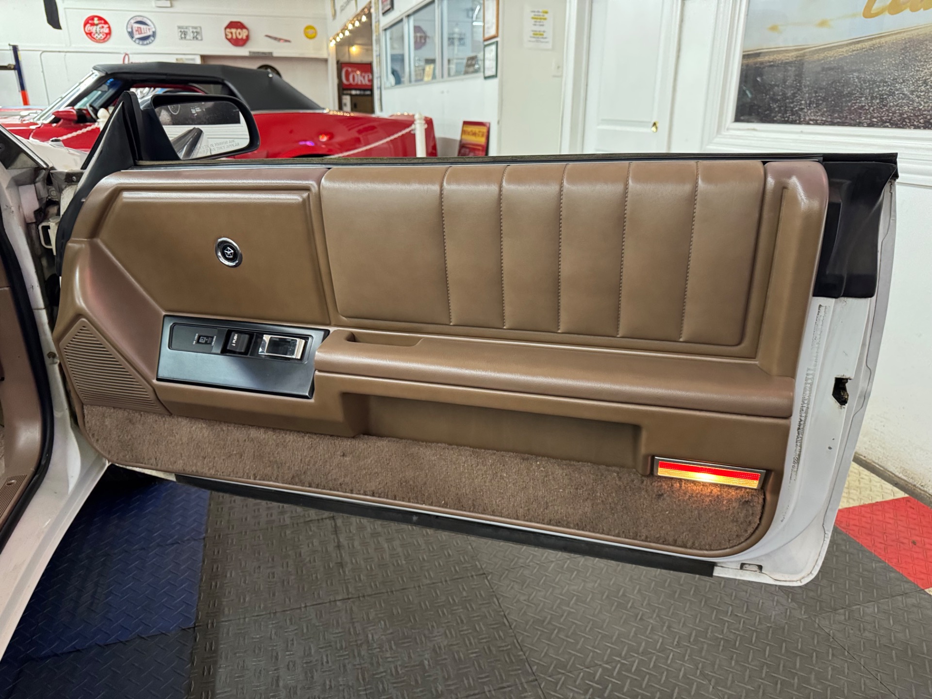 1989 Chrysler Le Baron 42