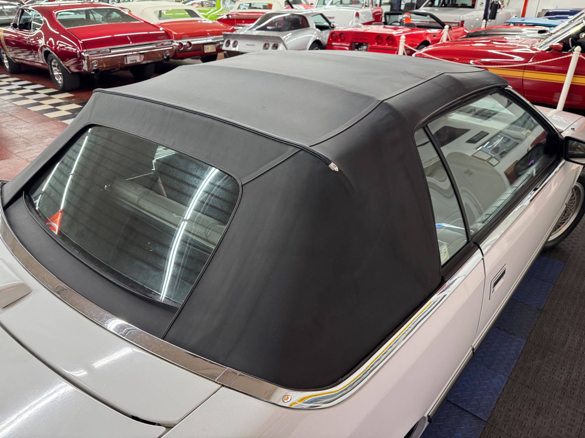 1989 Chrysler Le Baron 5