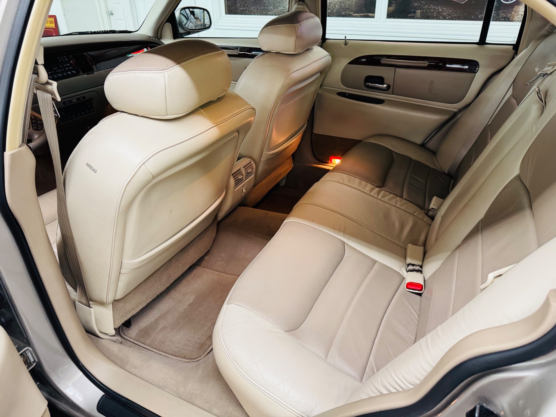Used 2000 Lincoln Town Car - SIGNATURE SERIES - LOW MILES -SEE VIDEO | Mundelein, IL