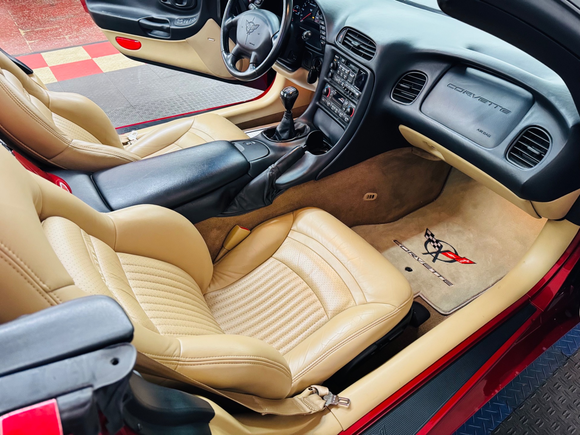 1999 Chevrolet Corvette 37