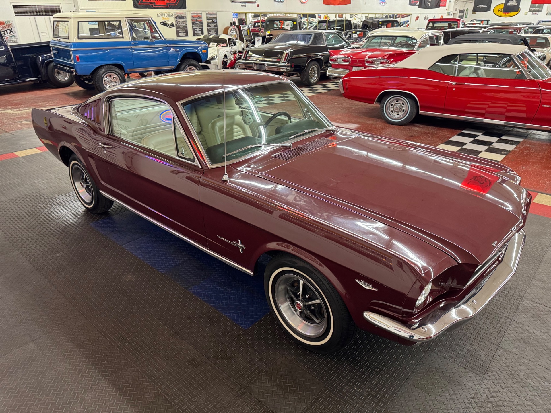 1965 Ford Mustang 26