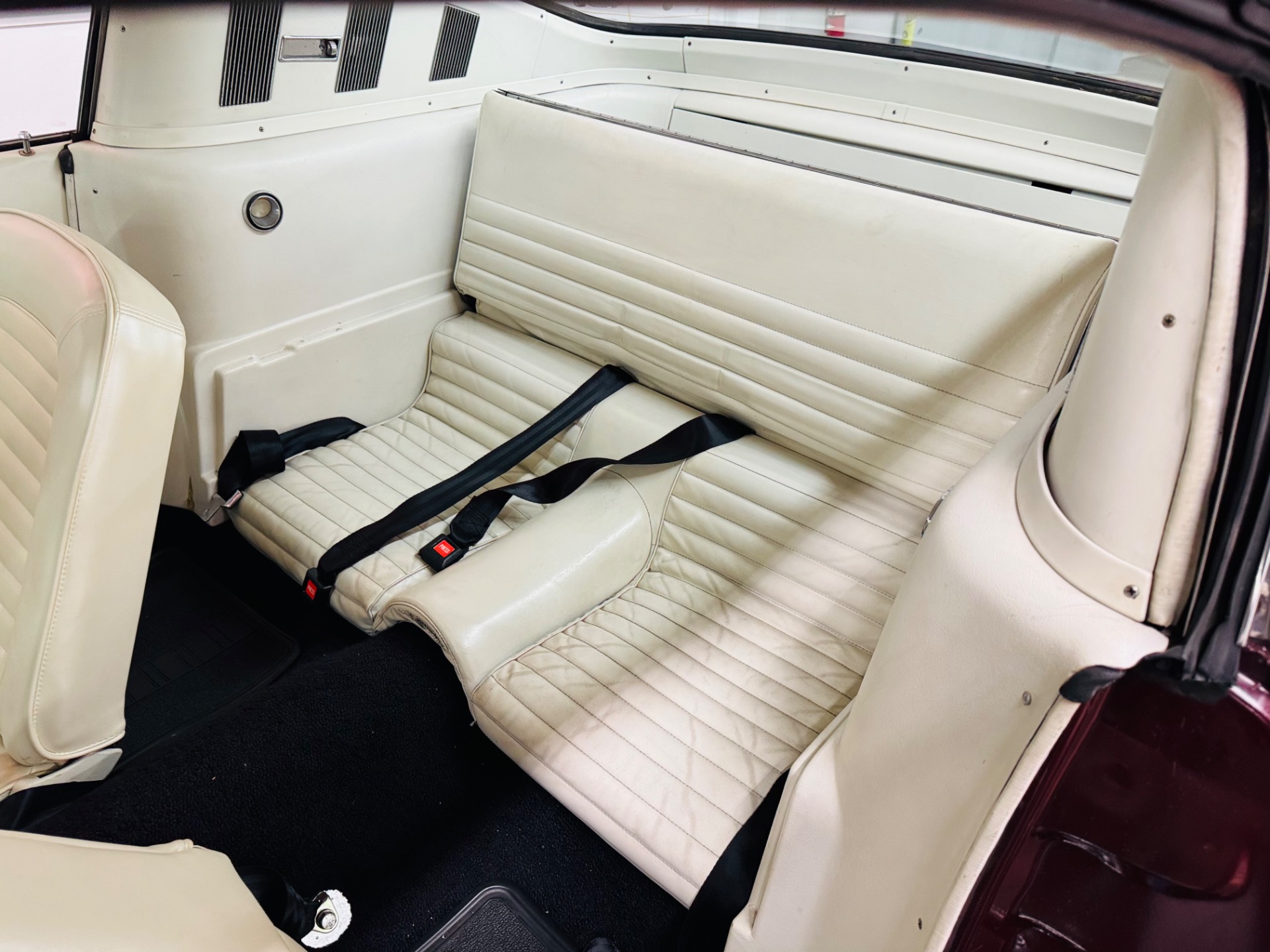 1965 Ford Mustang 36