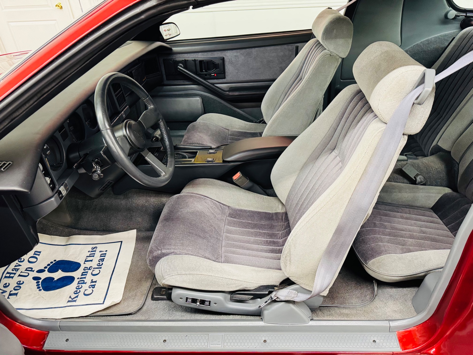 1986 Pontiac Firebird 29