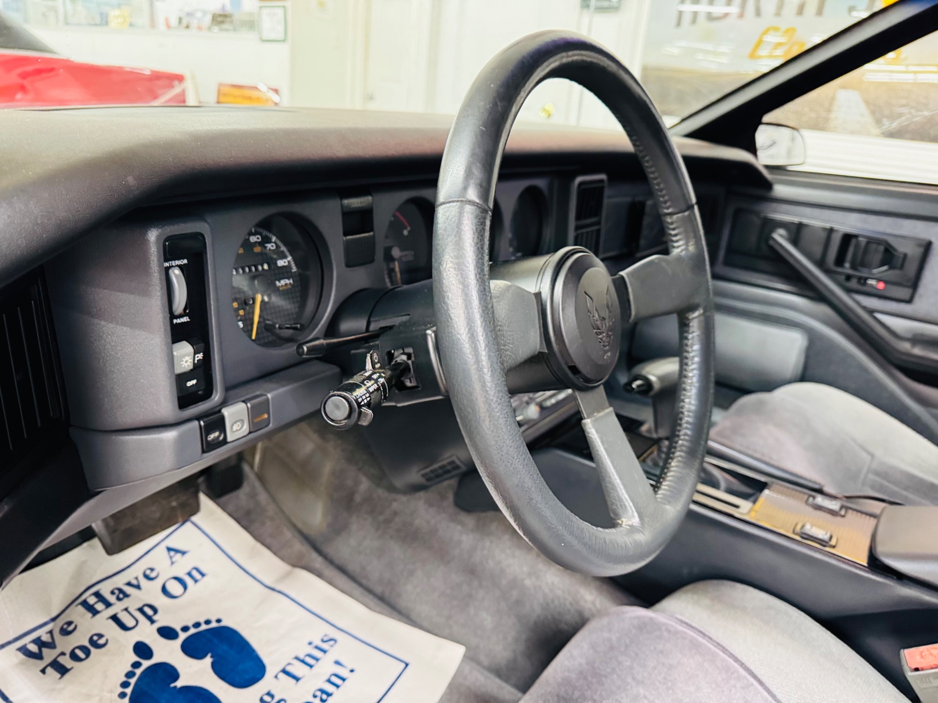 1986 Pontiac Firebird 31
