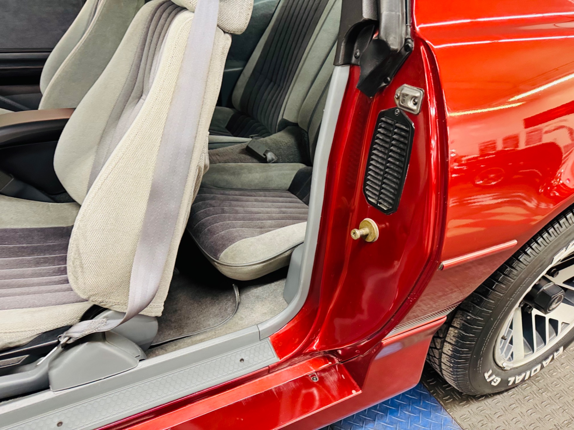 1986 Pontiac Firebird 35