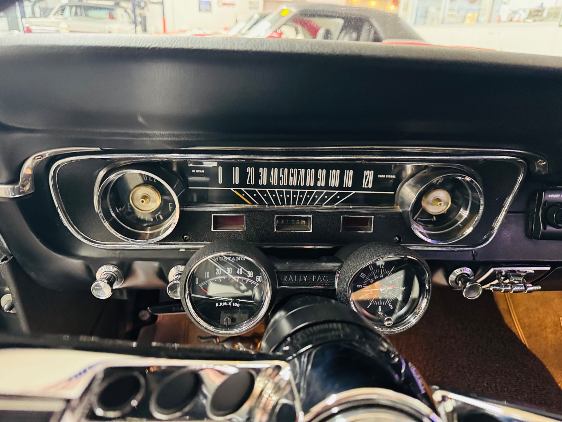 1965 Ford Mustang 31