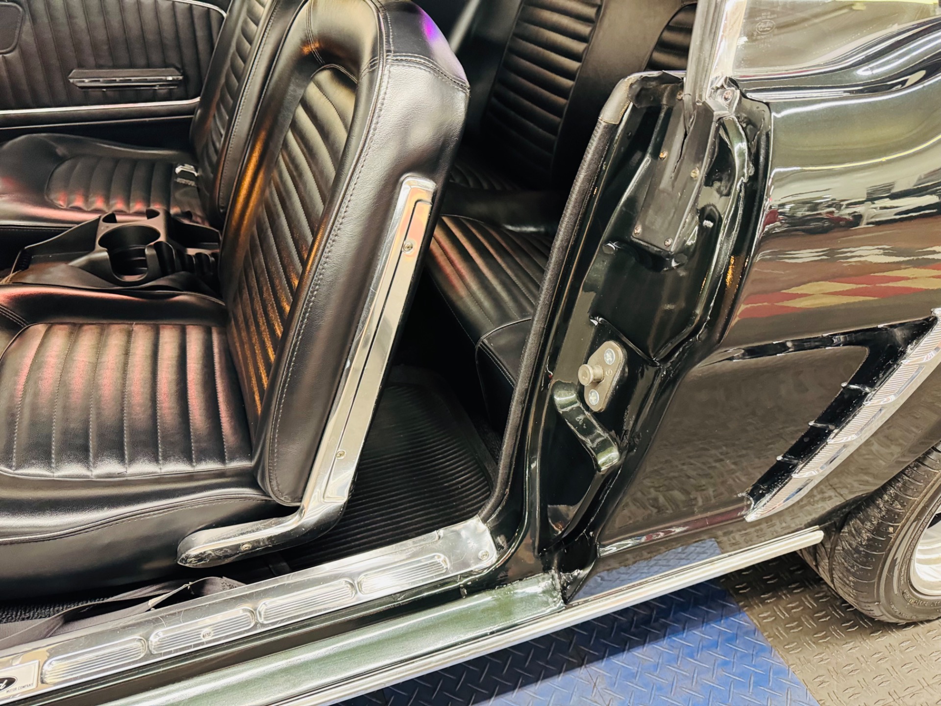 1965 Ford Mustang 35
