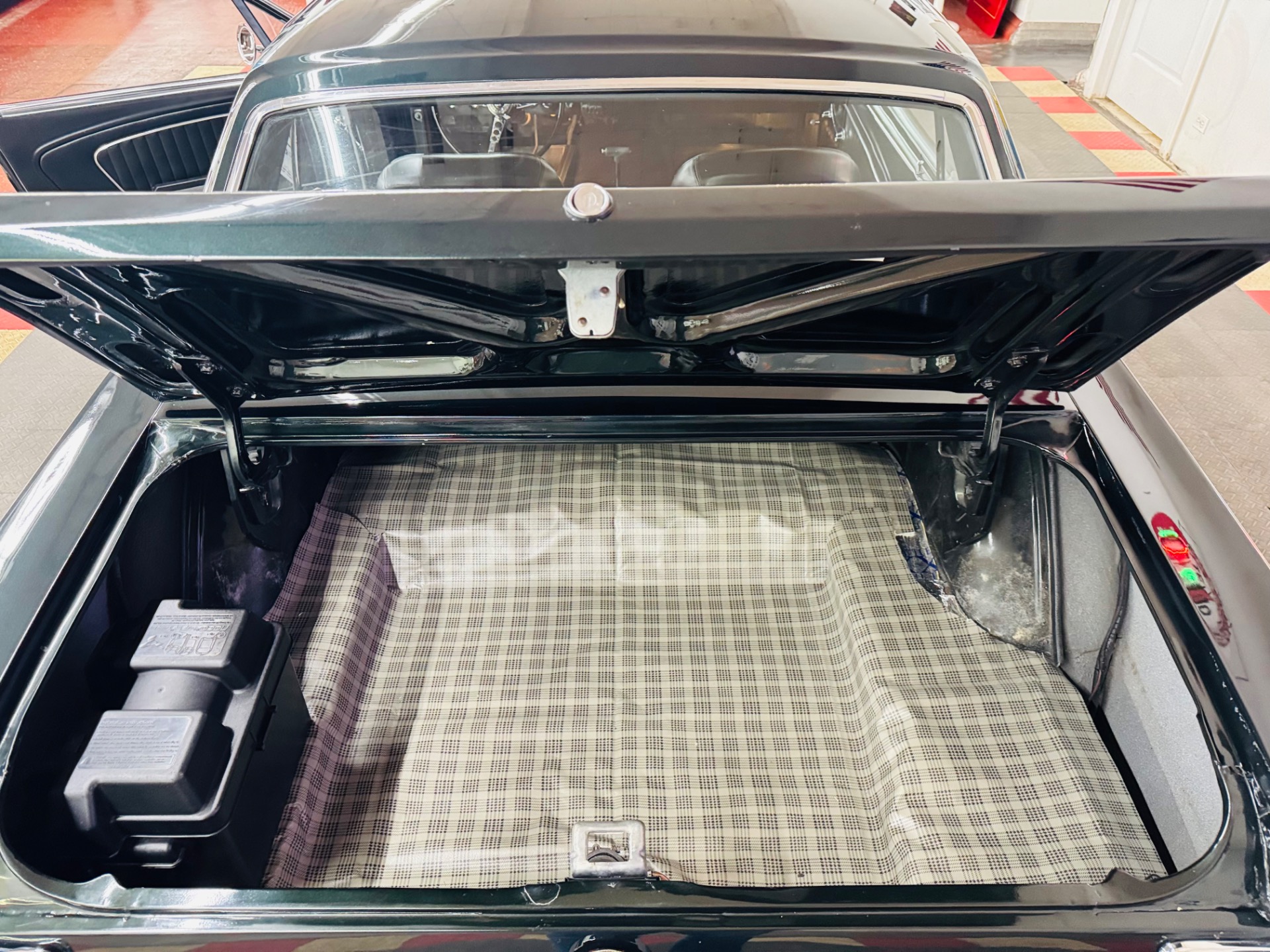 1965 Ford Mustang 48