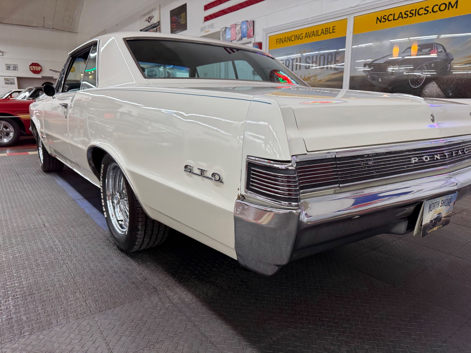 1965 Pontiac GTO 24