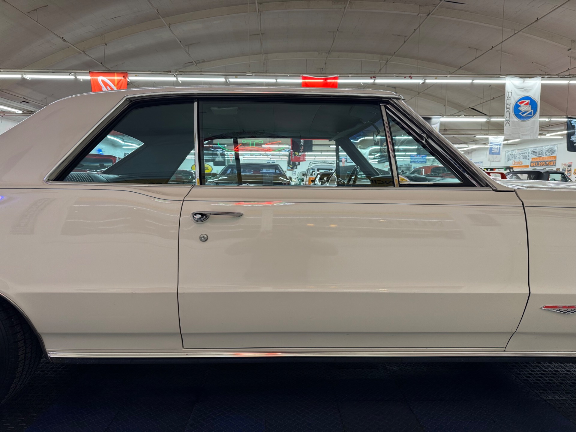 1965 Pontiac GTO 29