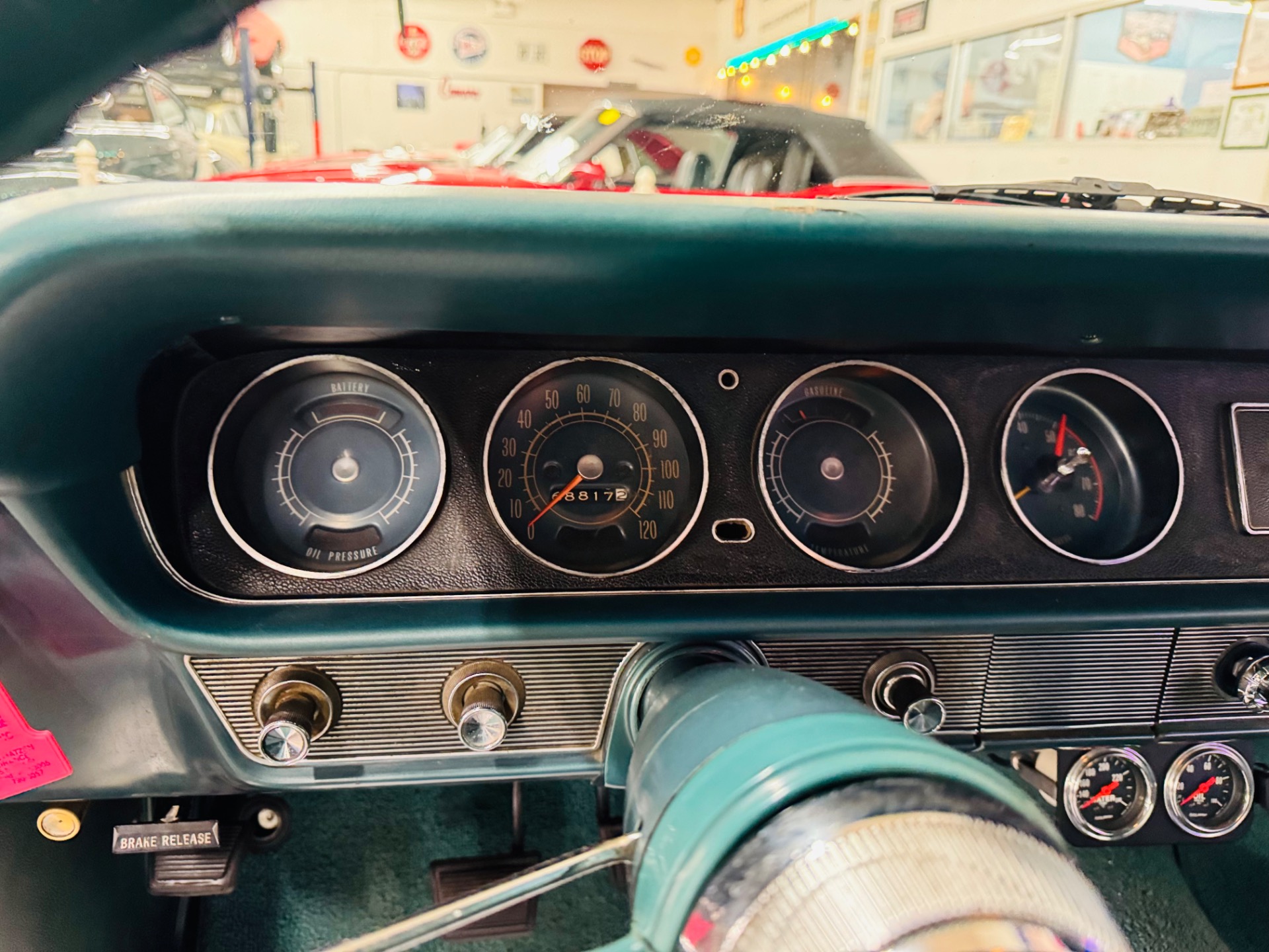 1965 Pontiac GTO 34