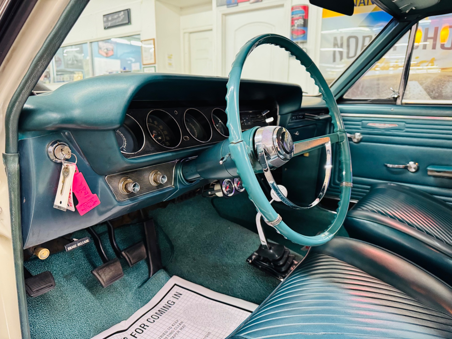 1965 Pontiac GTO 35