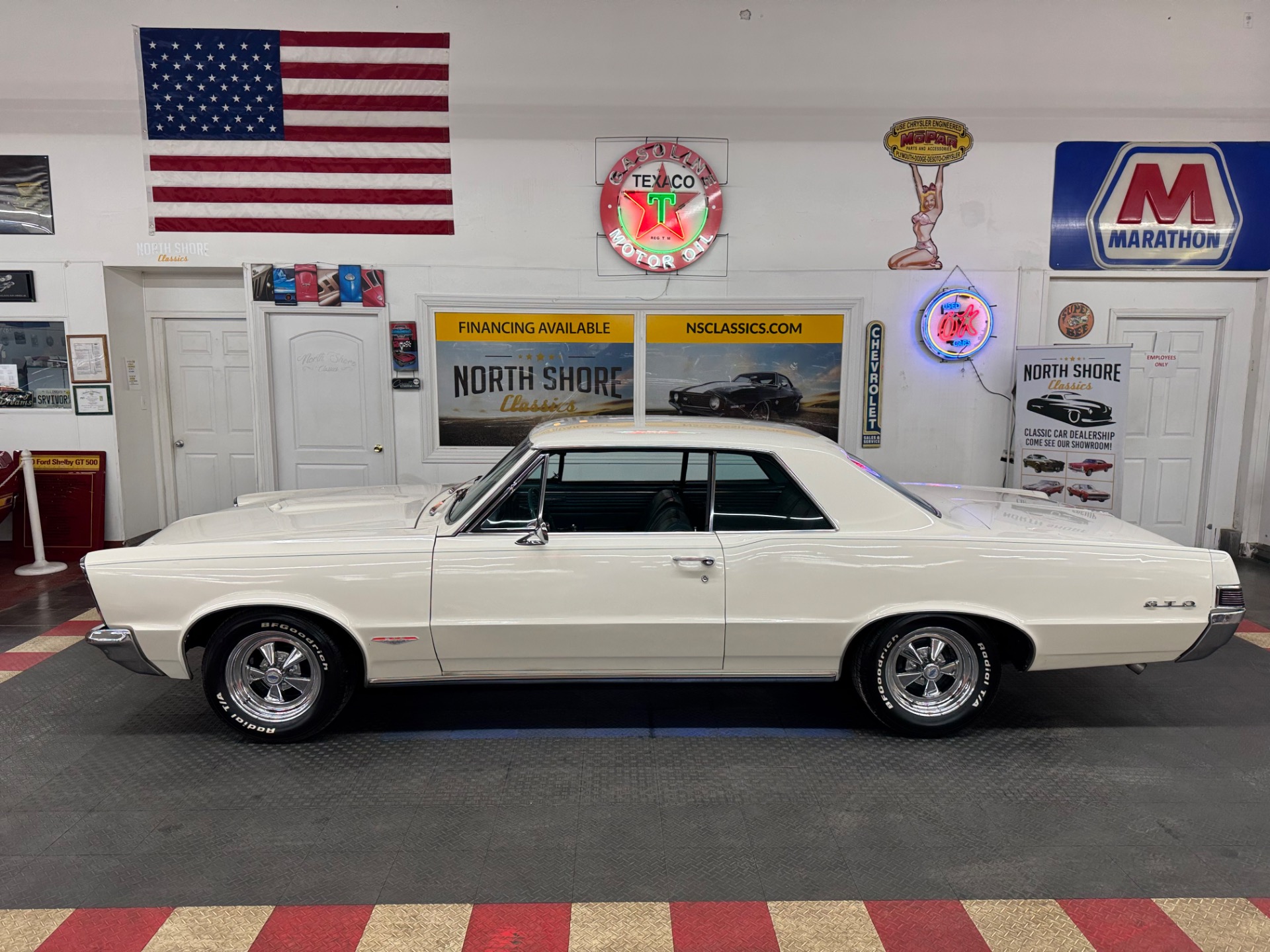 1965 Pontiac GTO 4