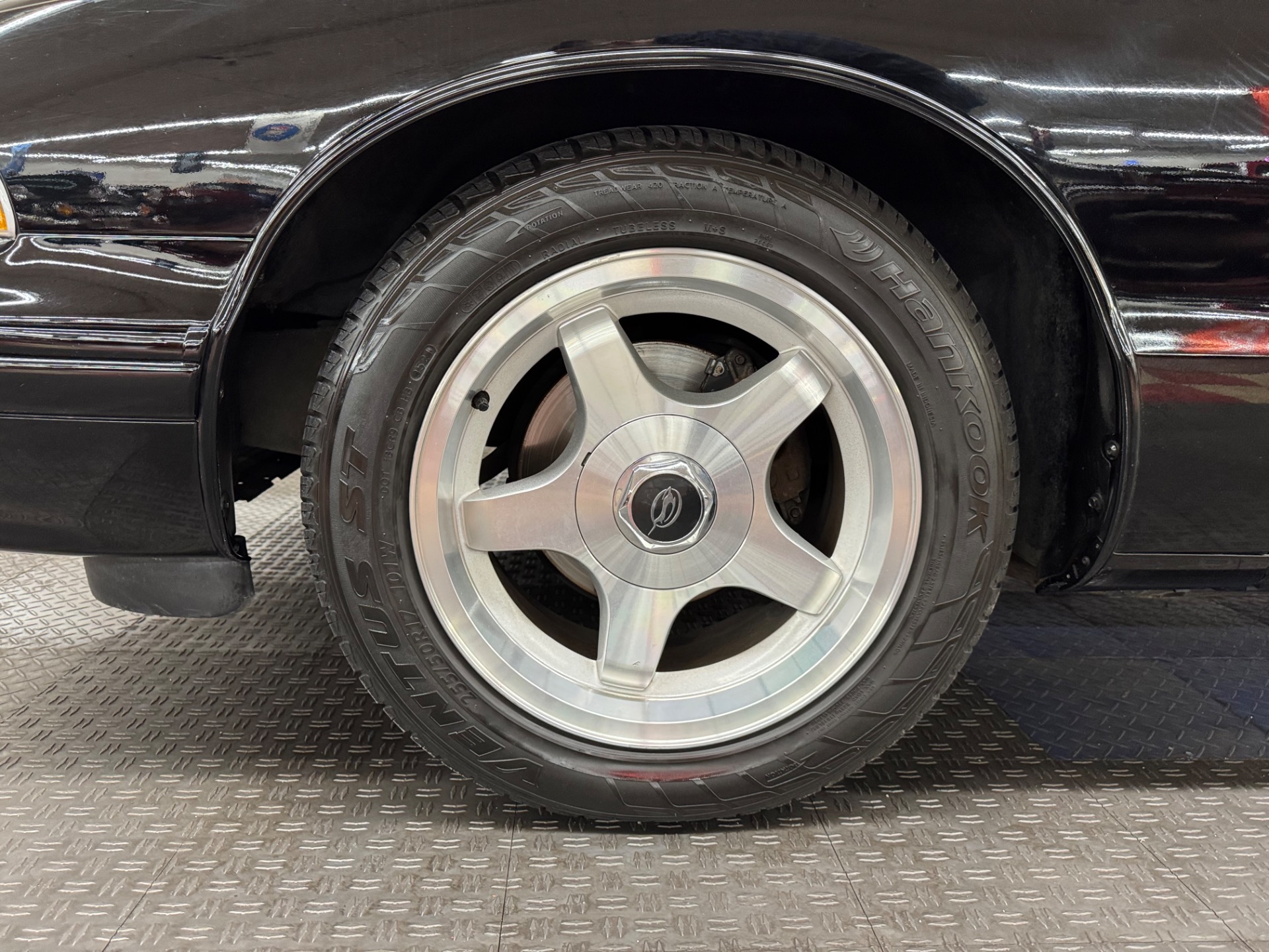 1996 Chevrolet Impala 23