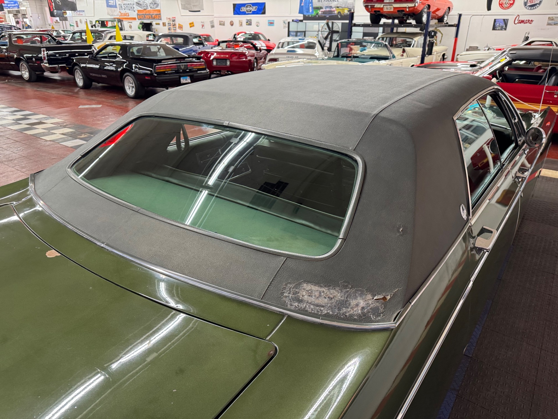 1969 Chrysler Imperial 13