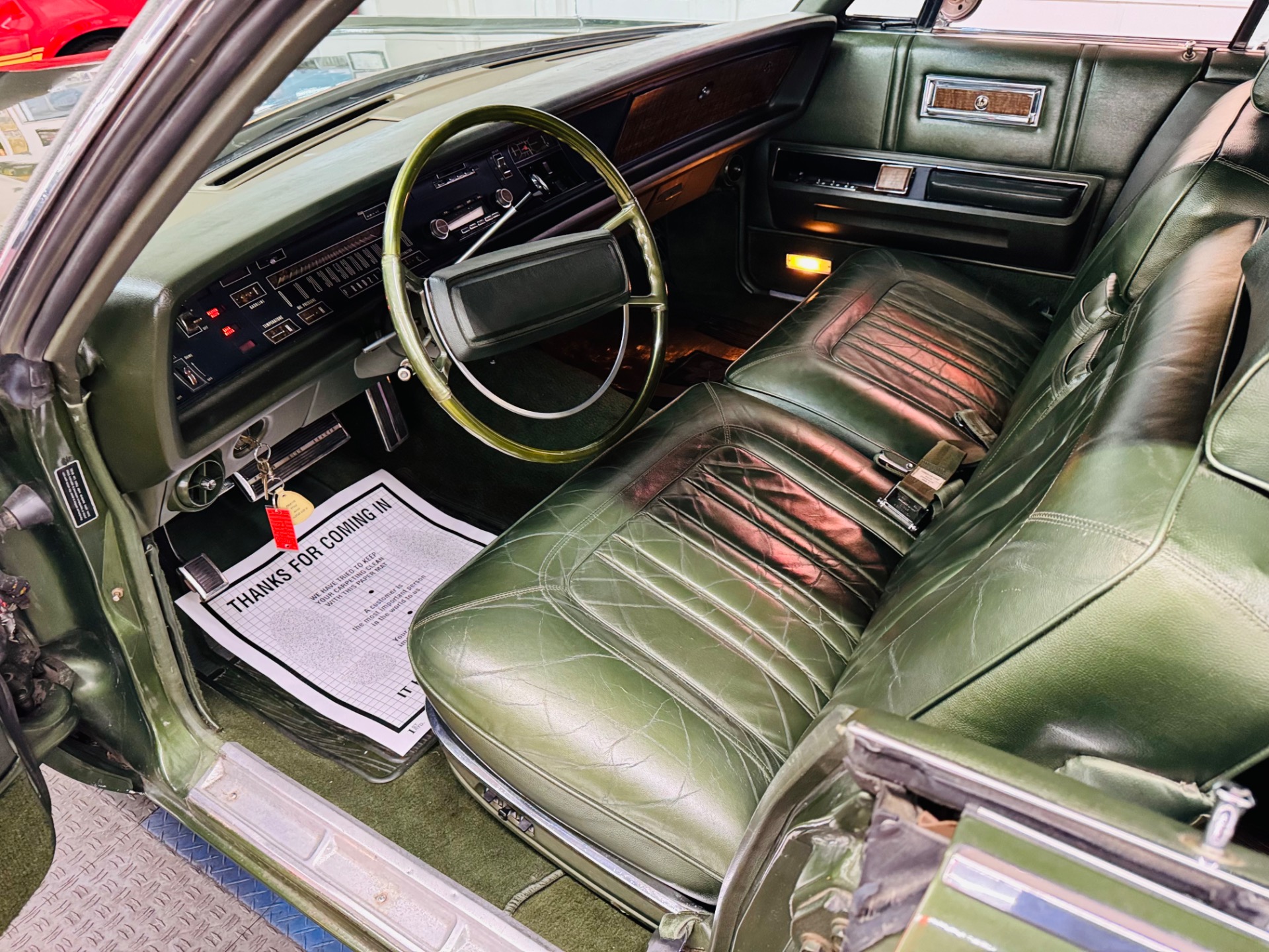 1969 Chrysler Imperial 14