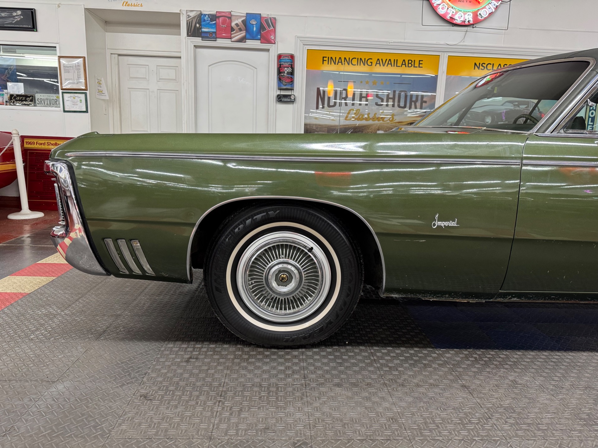 1969 Chrysler Imperial 15