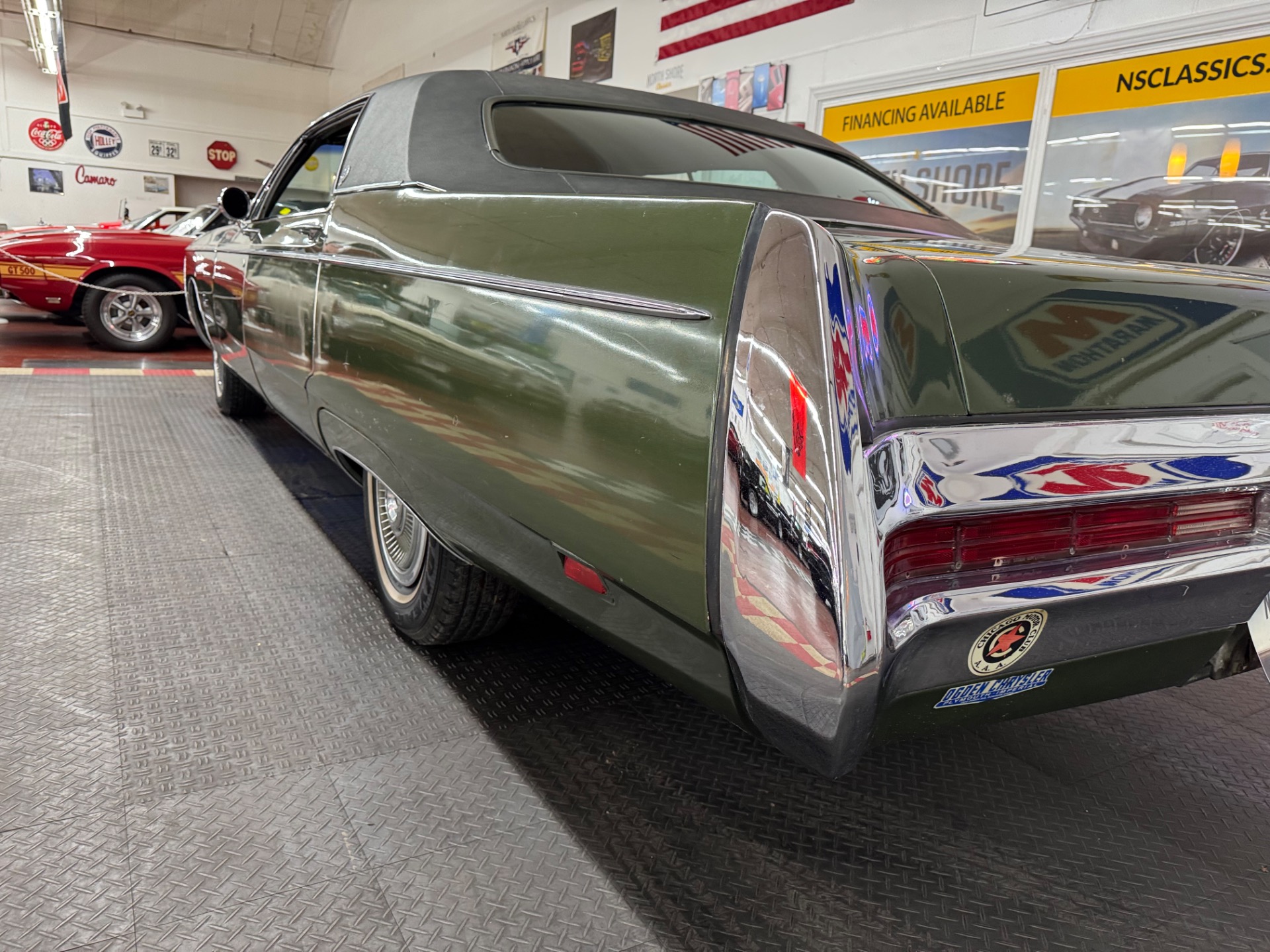 1969 Chrysler Imperial 19