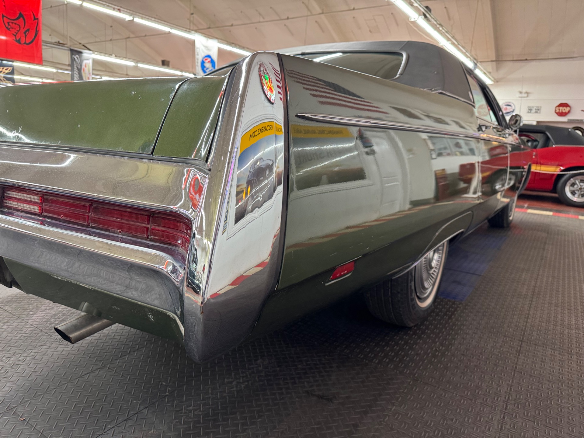 1969 Chrysler Imperial 25