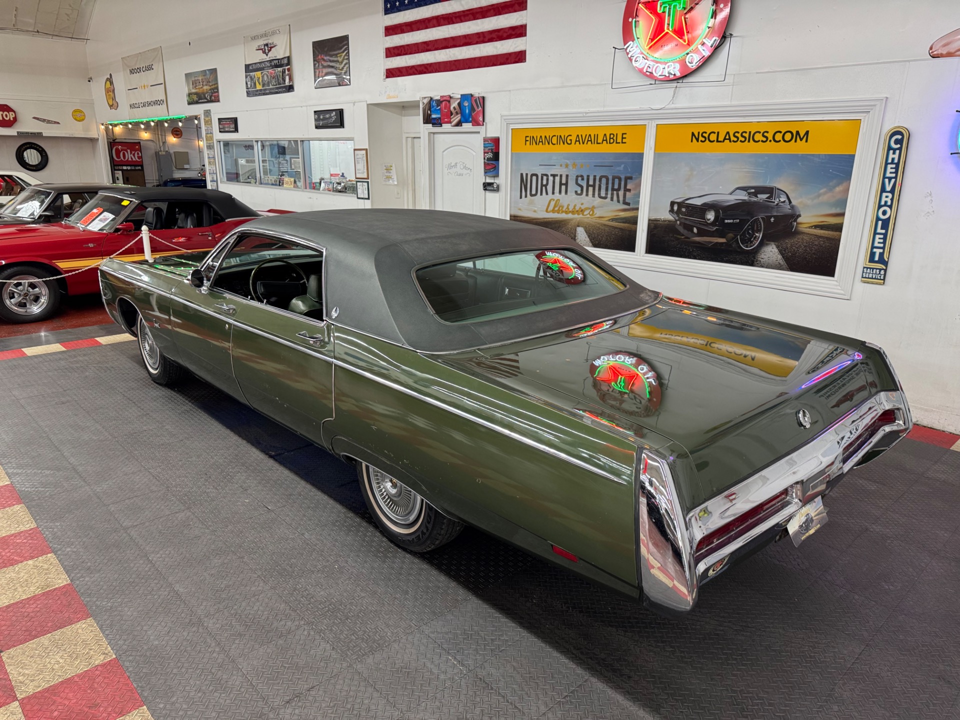 1969 Chrysler Imperial 3