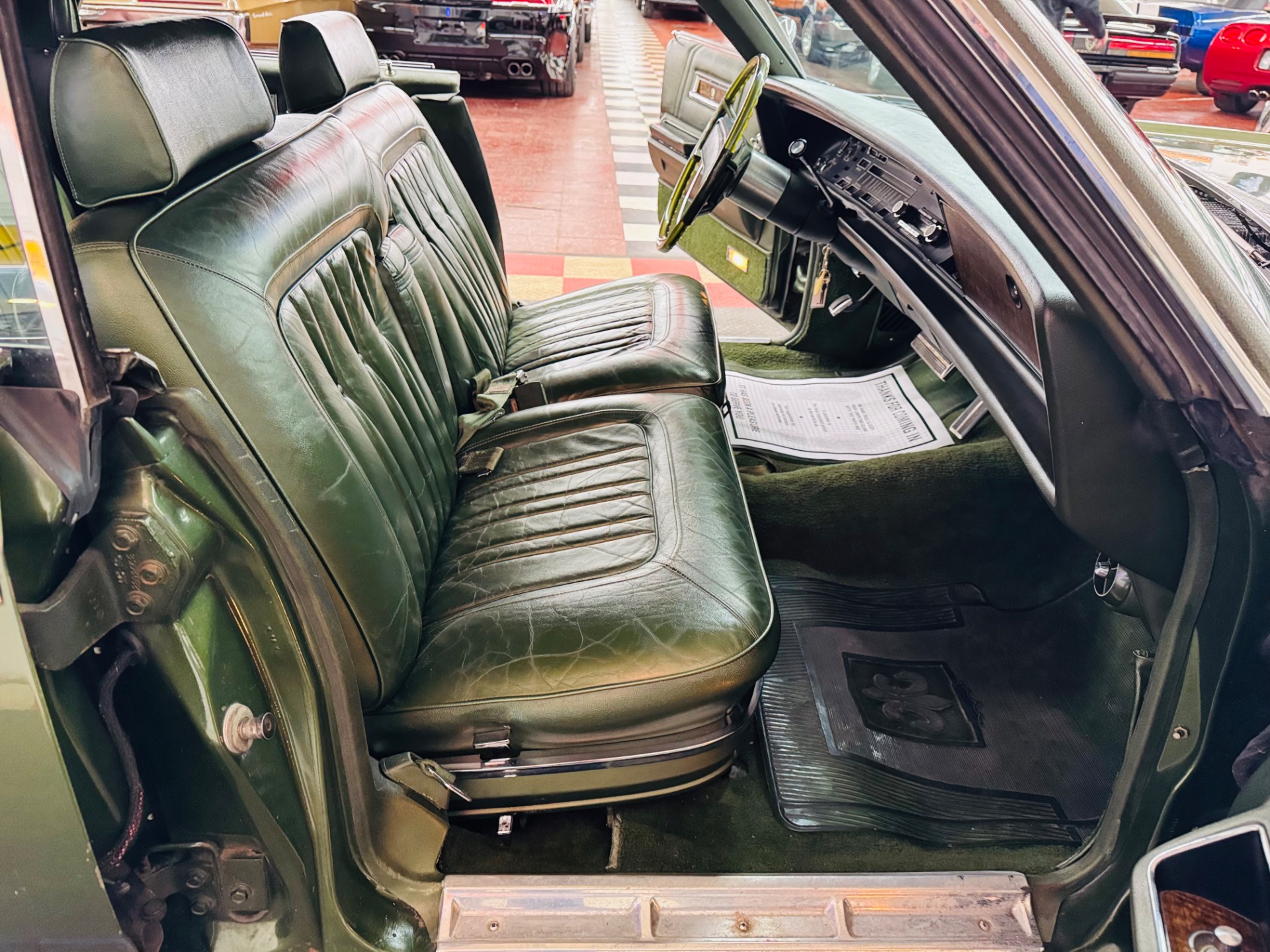 1969 Chrysler Imperial 44