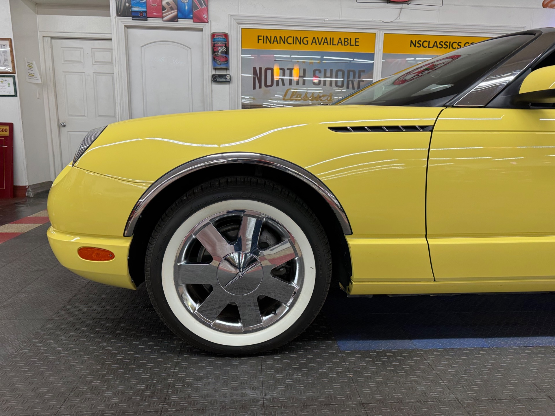 2002 Ford Thunderbird 22