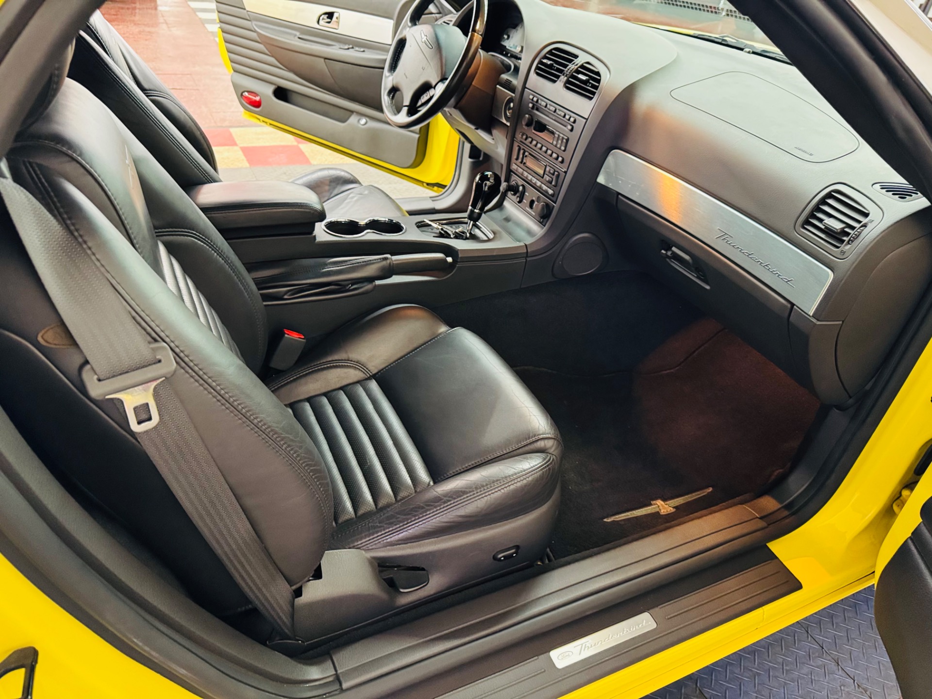 2002 Ford Thunderbird 44