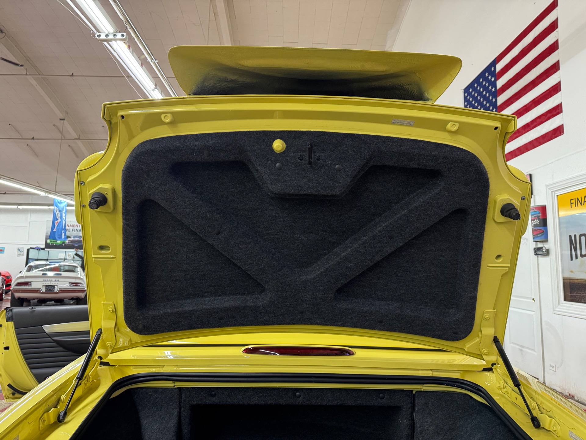 2002 Ford Thunderbird 51