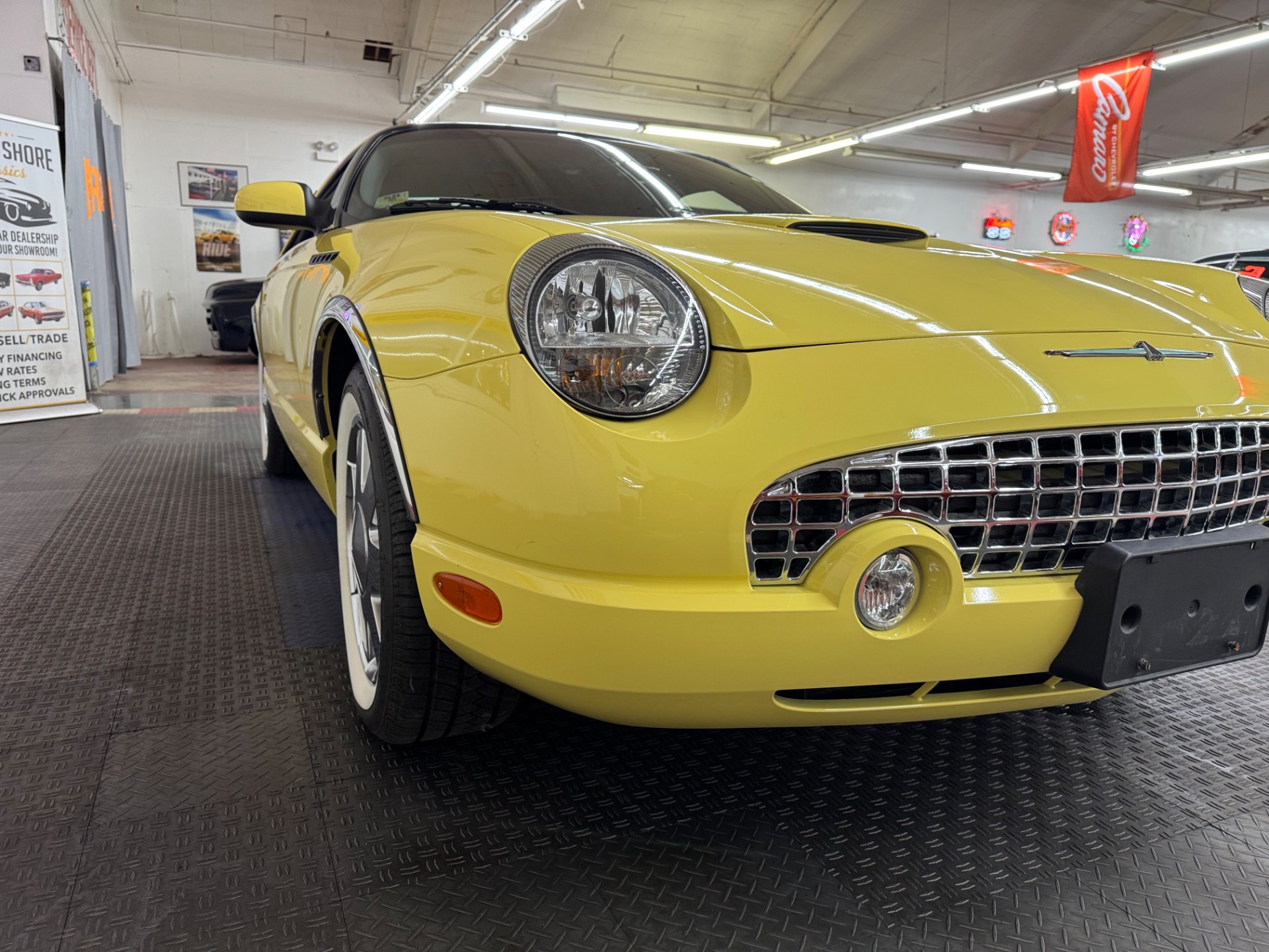 2002 Ford Thunderbird 7