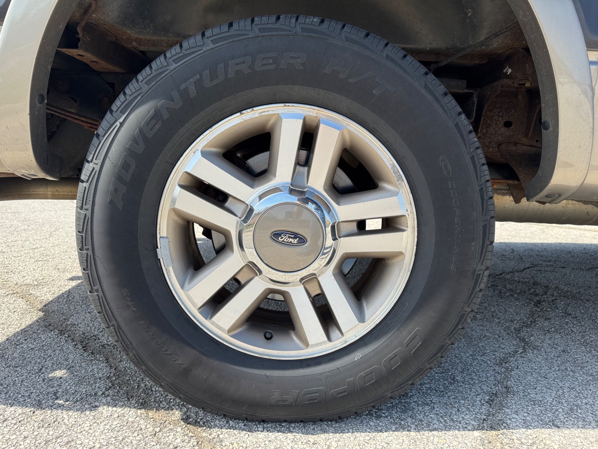 2005 Ford F-150 19