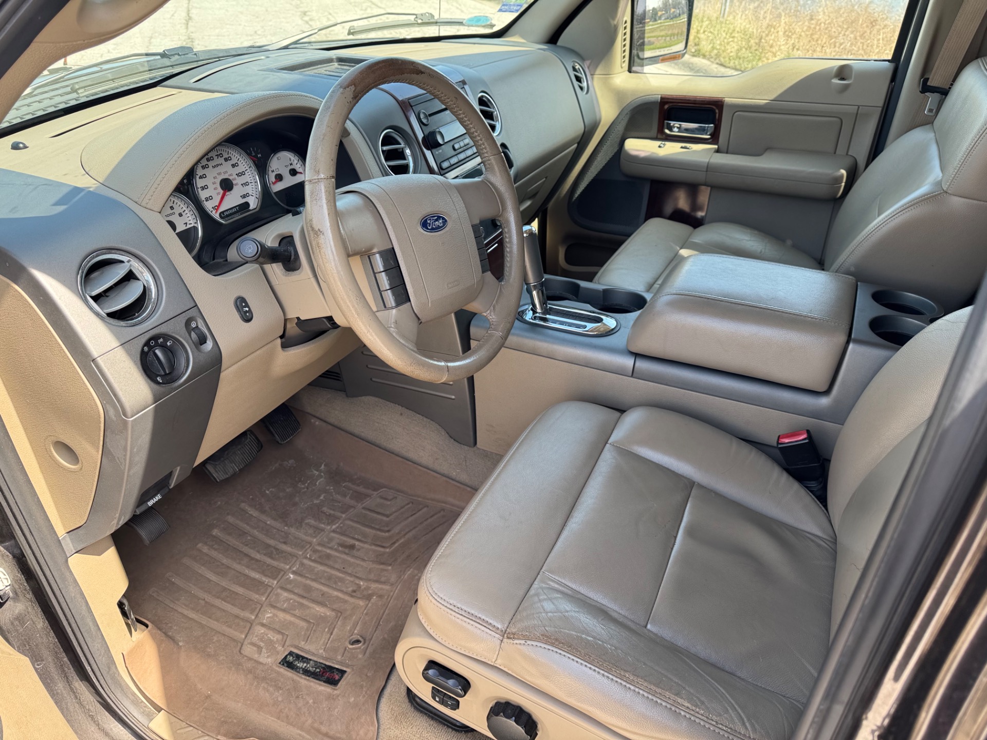 2005 Ford F-150 21