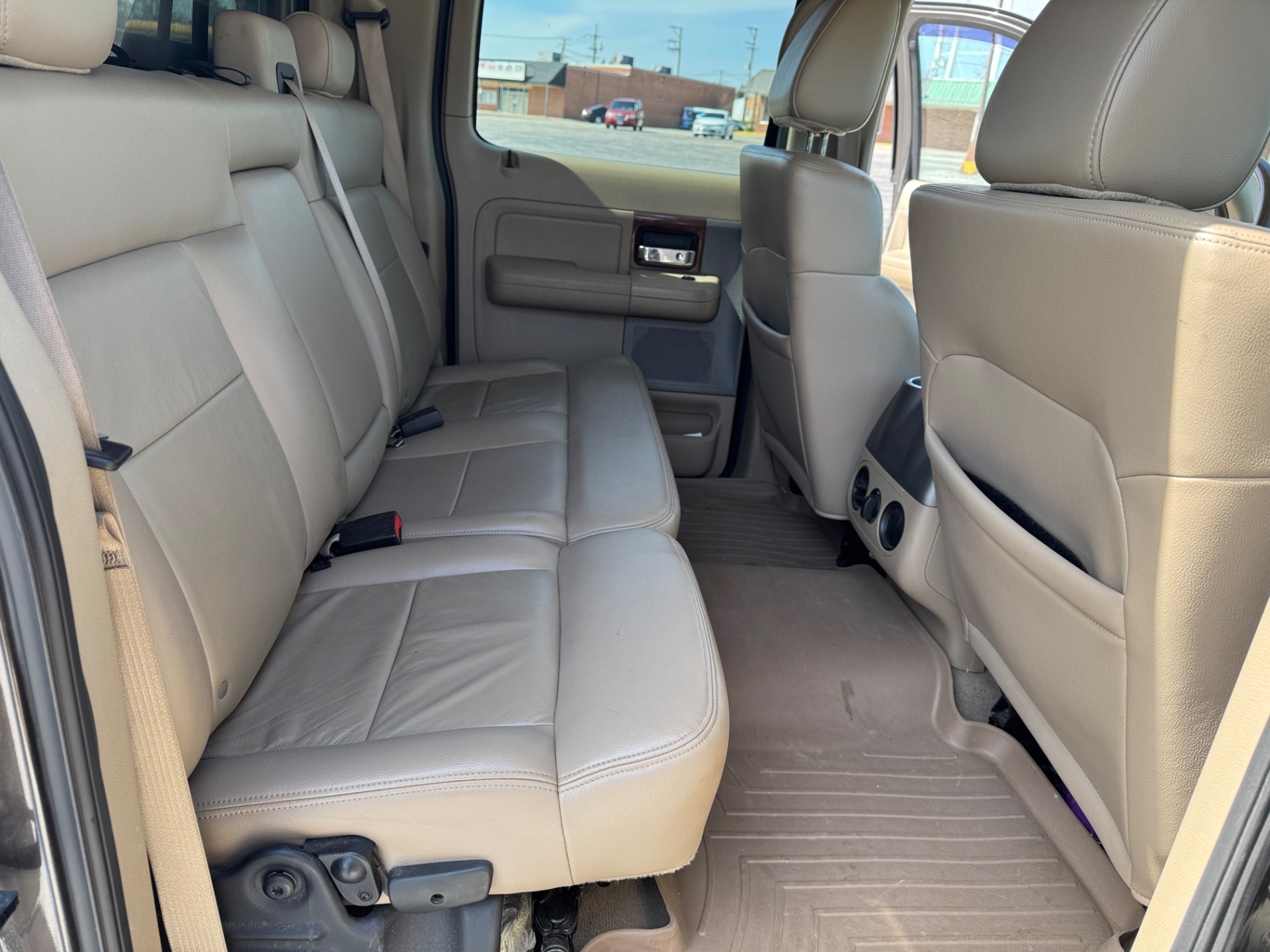 2005 Ford F-150 31