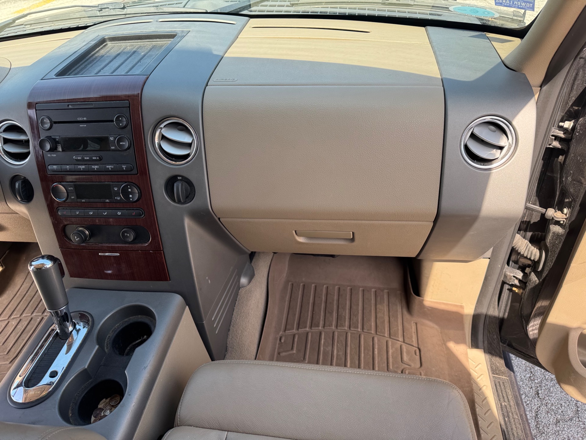 2005 Ford F-150 36