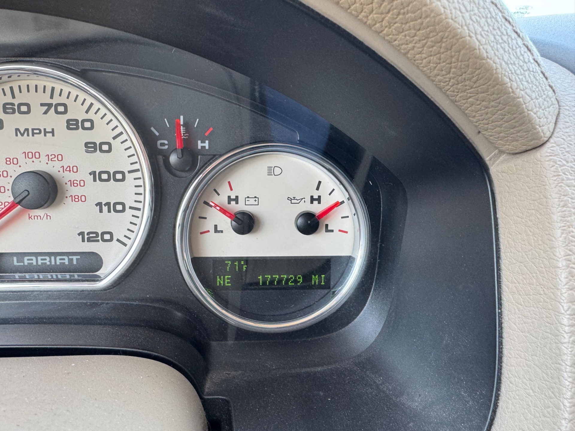2005 Ford F-150 8