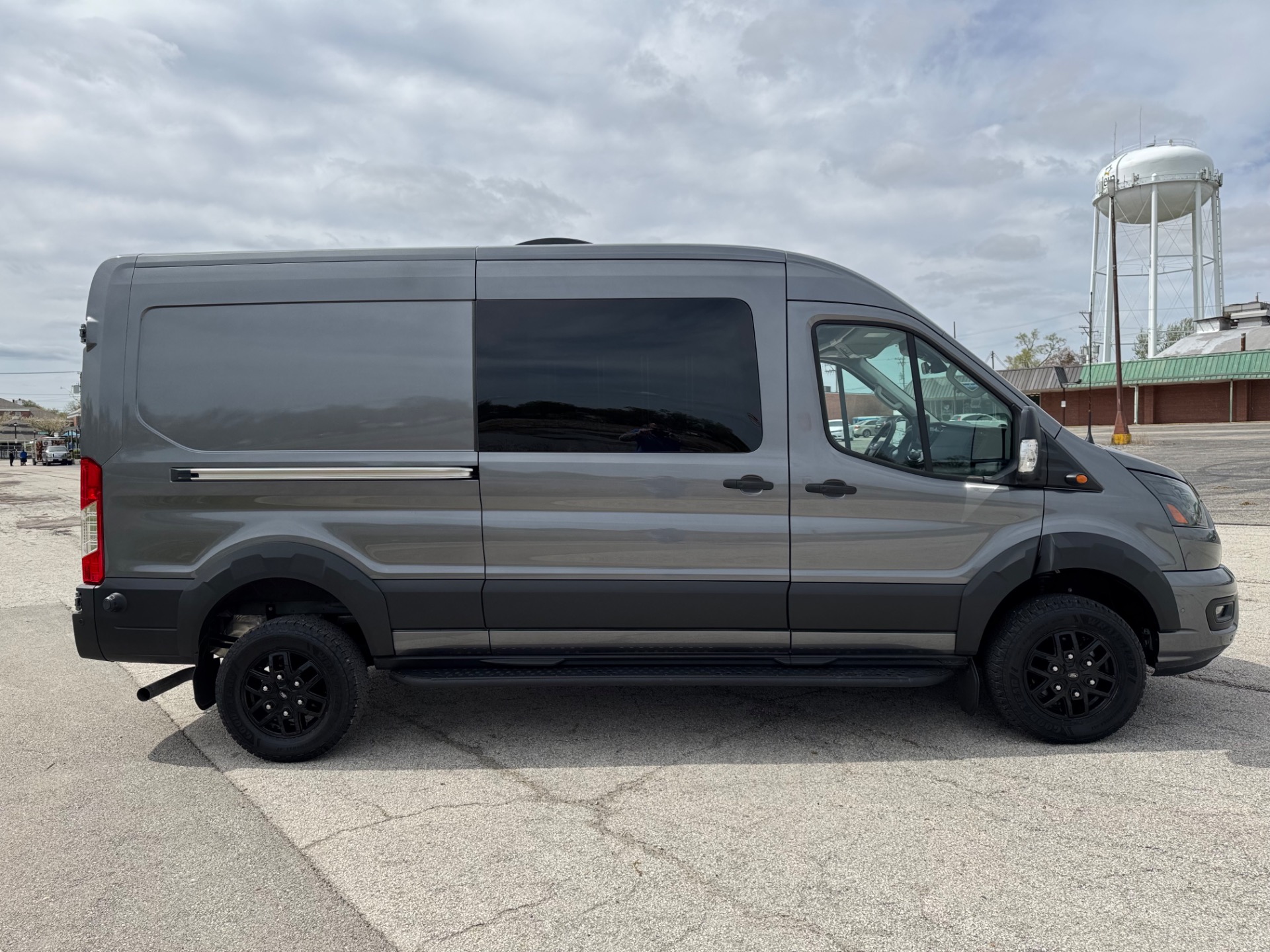 2023 Ford Transit Trail 11
