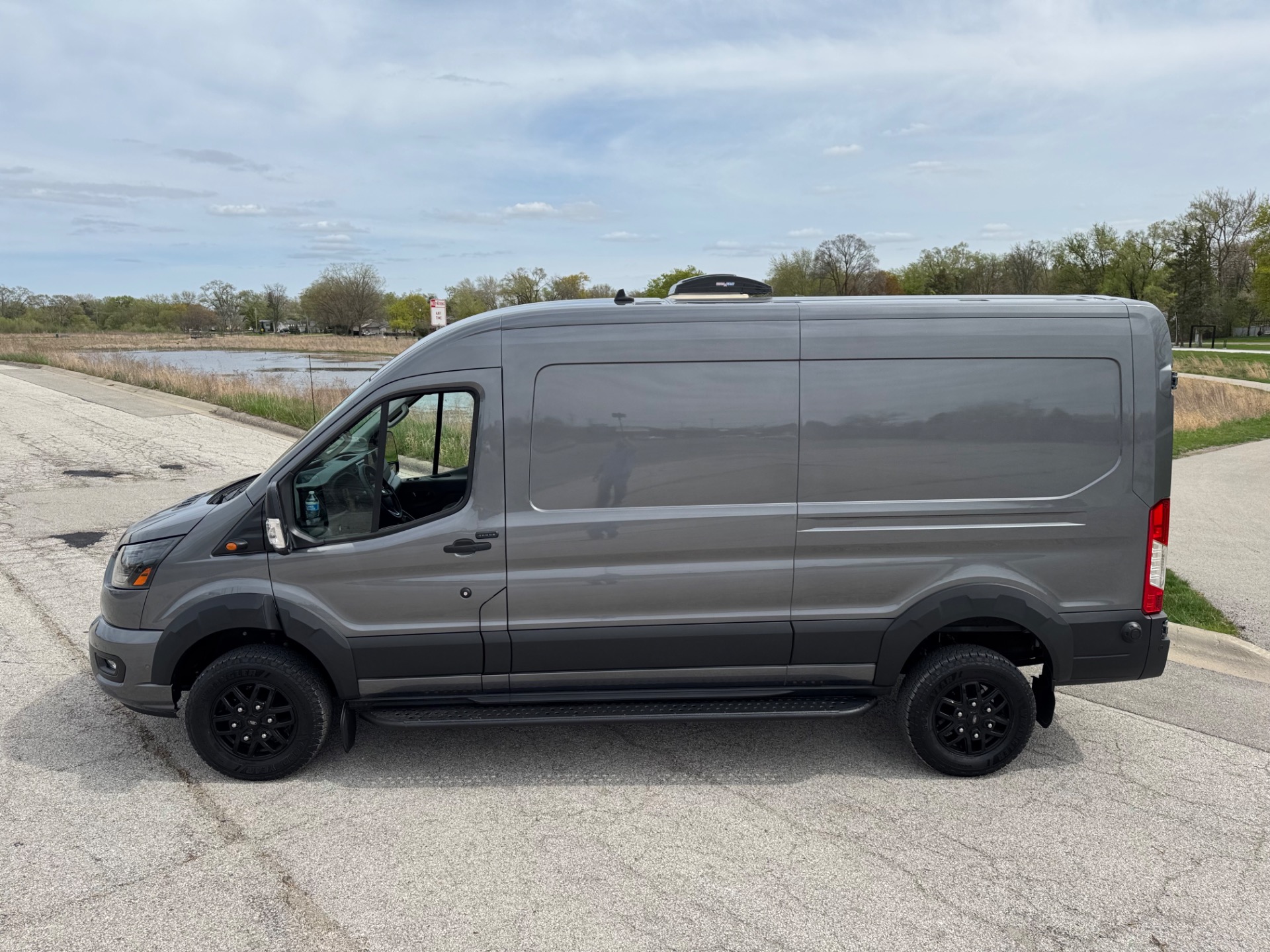 2023 Ford Transit Trail 18
