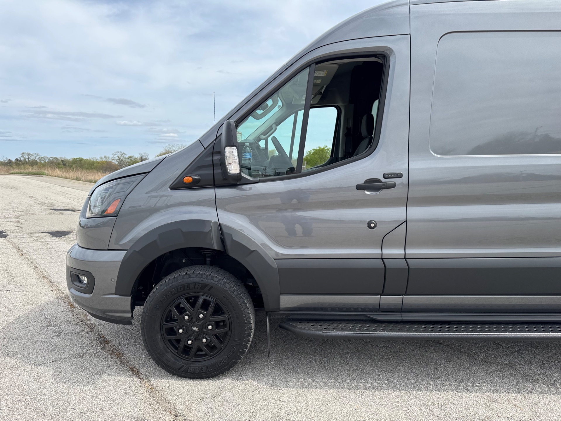 2023 Ford Transit Trail 19