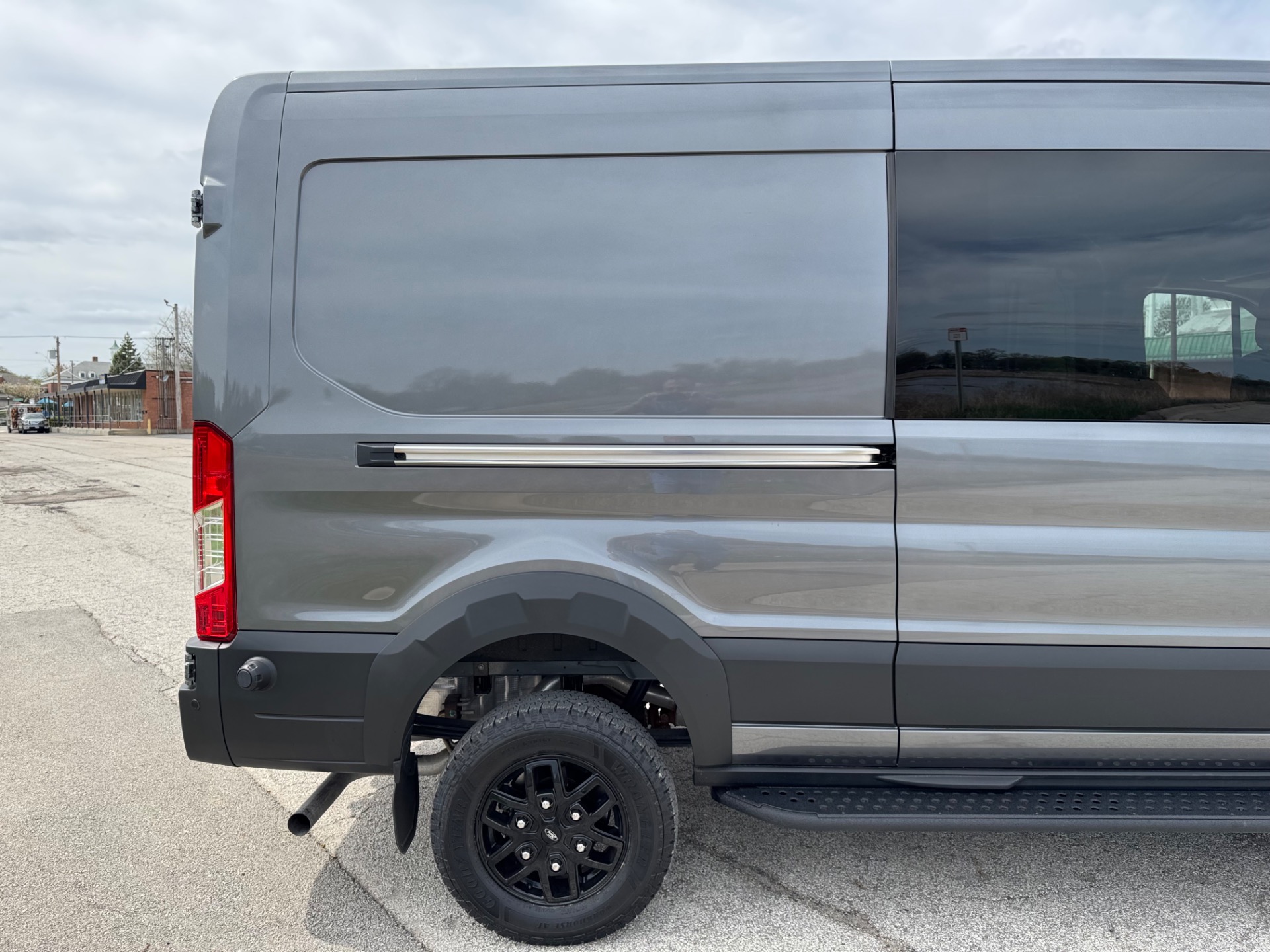 2023 Ford Transit Trail 26