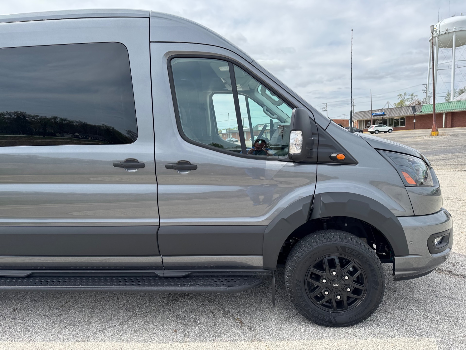 2023 Ford Transit Trail 28