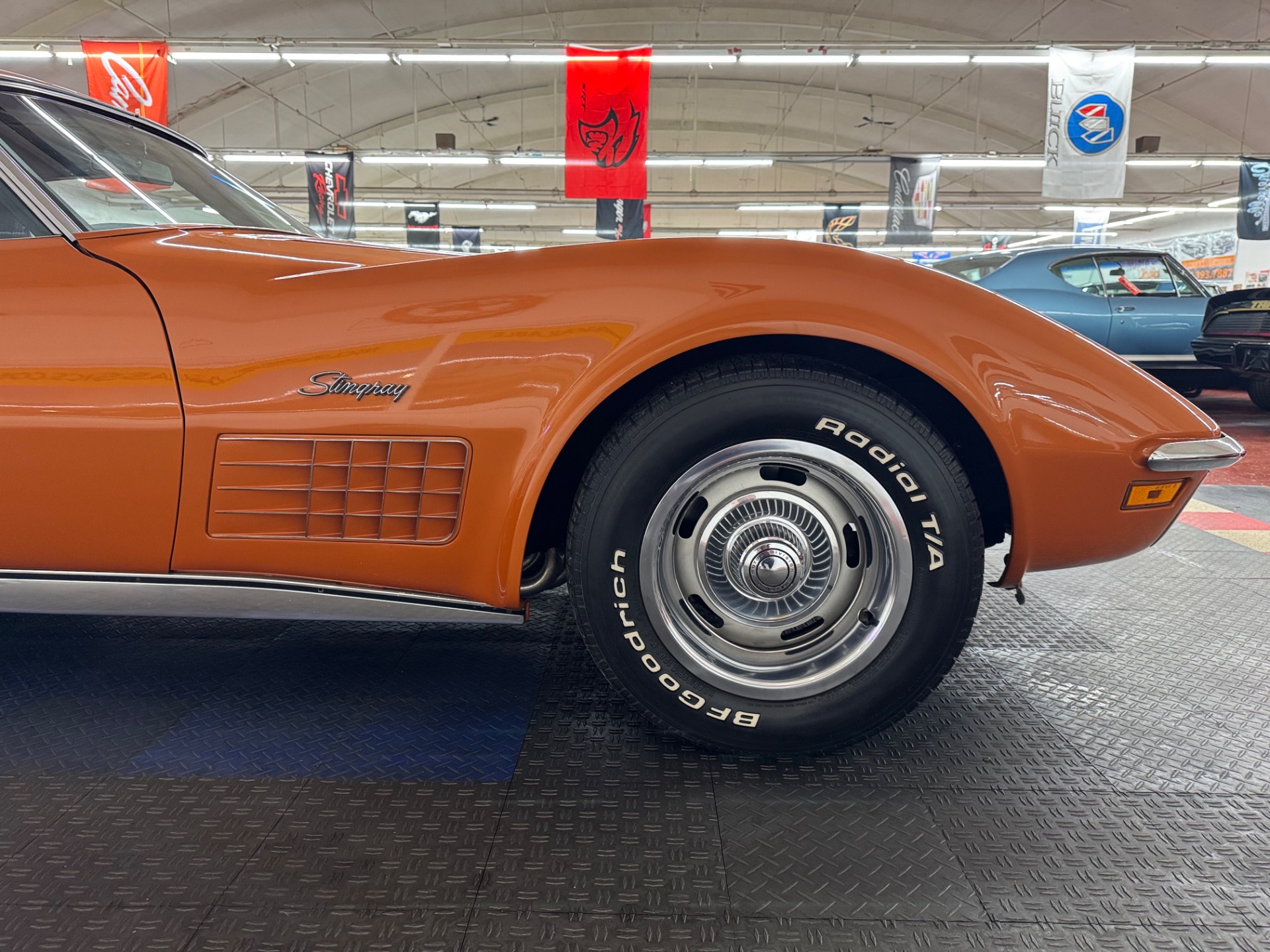 1972 Chevrolet Corvette 26
